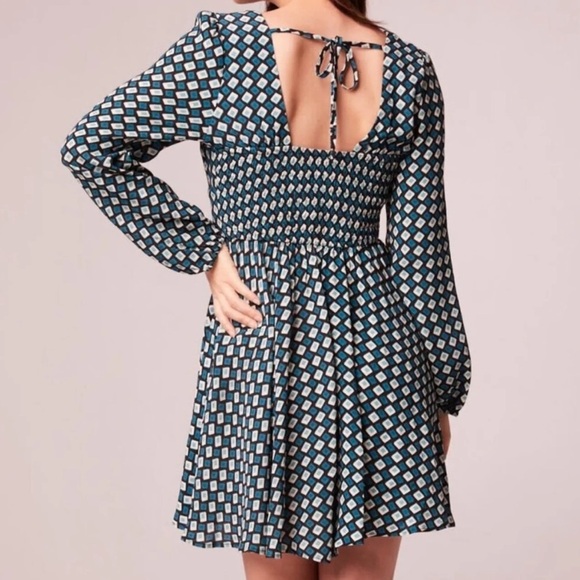 Band of the Free Long Sleeve Patterned Dress With Tie-Back & Smocked Bodice Size - Picture 7 of 7